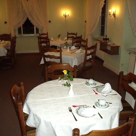 Pension Marienhof Kobern-Gondorf Bagian luar foto