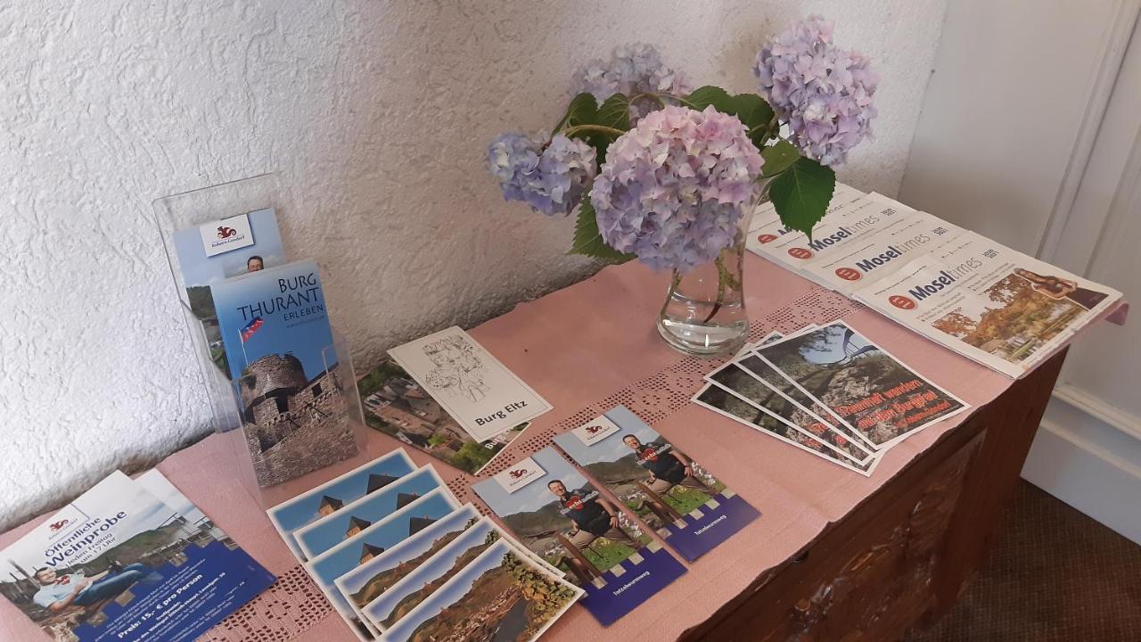 Pension Marienhof Kobern-Gondorf Bagian luar foto