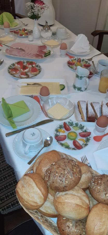 Pension Marienhof Kobern-Gondorf Bagian luar foto