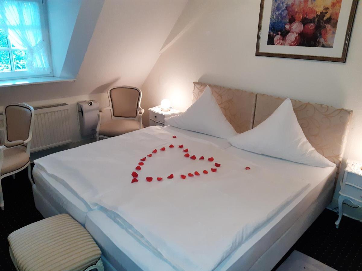 Pension Marienhof Kobern-Gondorf Bagian luar foto